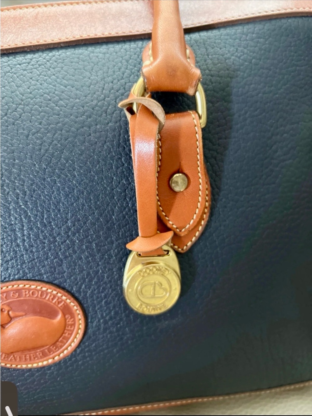 Vintage Dooney & Bourke  All-Weather Leather Shoulder with Crossbody Strap - Picture 3 of 9